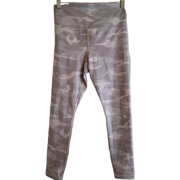 Athleta Elation 7/8 Tight in Gray Camo Small - Picture 3 of 8